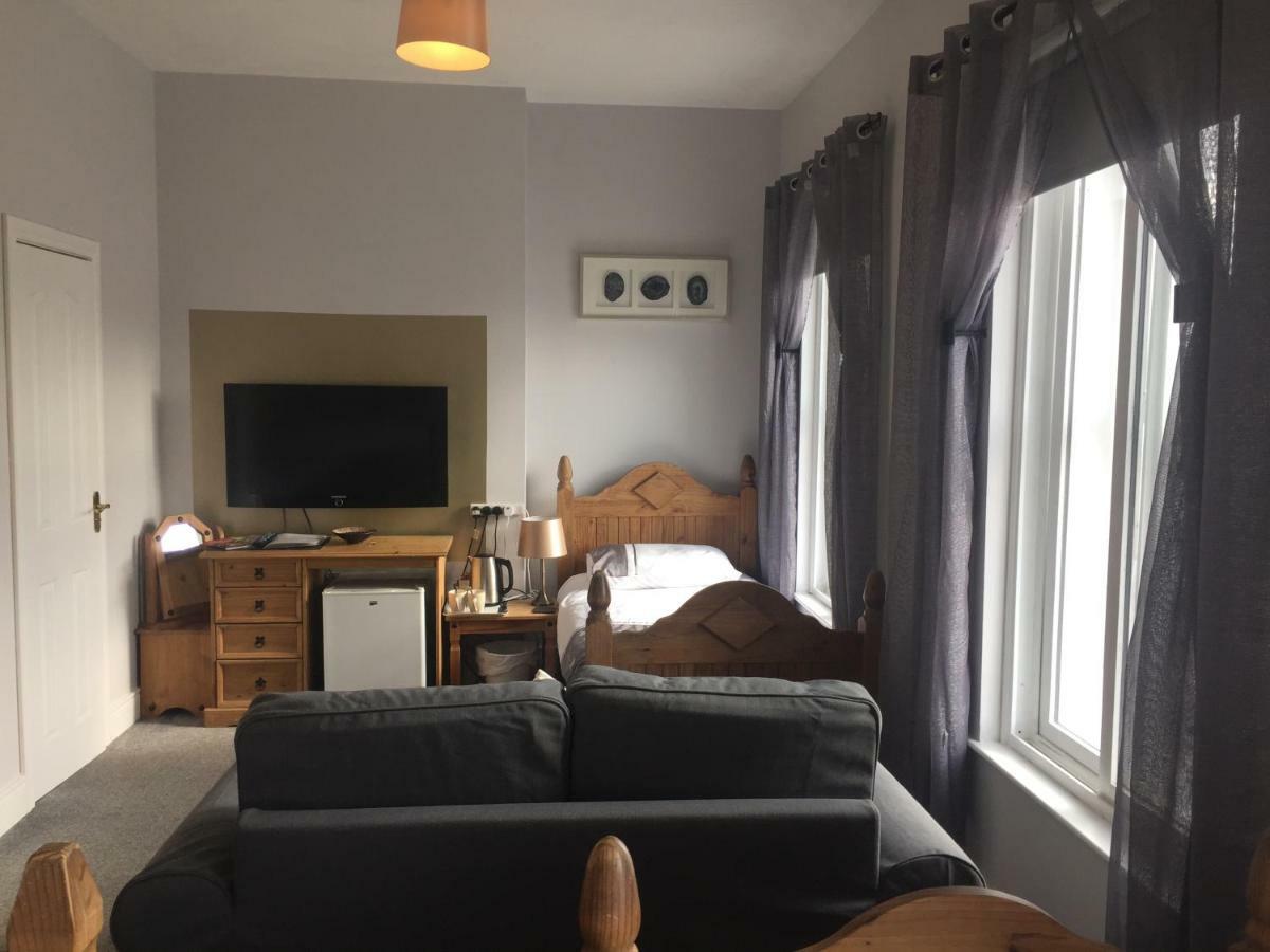 The Keep Guesthouse Carrickfergus Extérieur photo